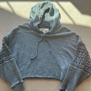 Vintage Havana cropped hoodie!